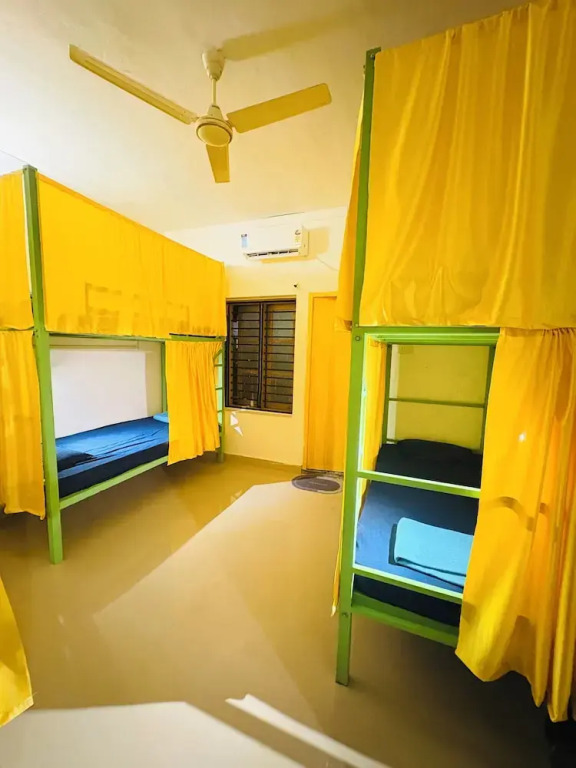 The Yes Hostel - House of Backpackers & Digital Nomads