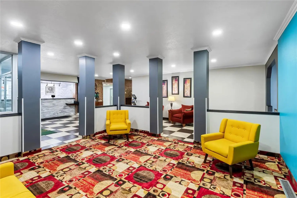 Suburban Studios Fort Dodge