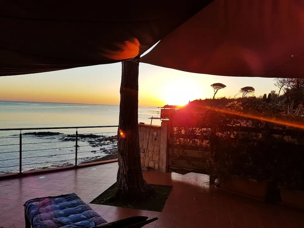 Brezza Marina Guesthouse
