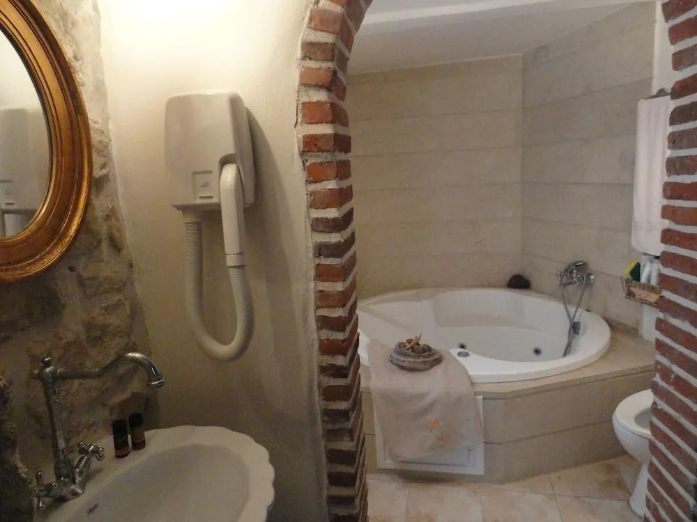 Villa Arokaria