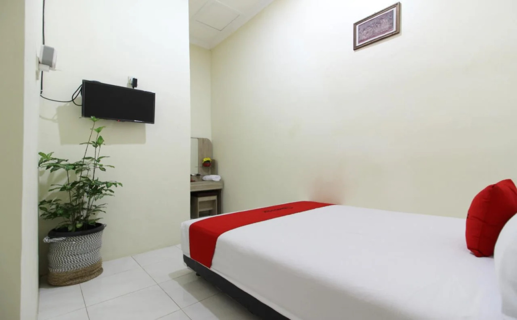 RedDoorz @ Jalan Damai 3