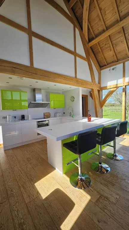 Peaceful Nature Retreat in Othery