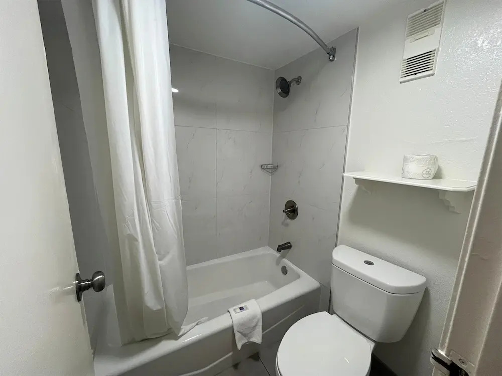 Studio 6 Suites Euless, TX - DFW West