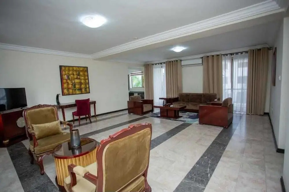 Peach View Hotel and Apartments.