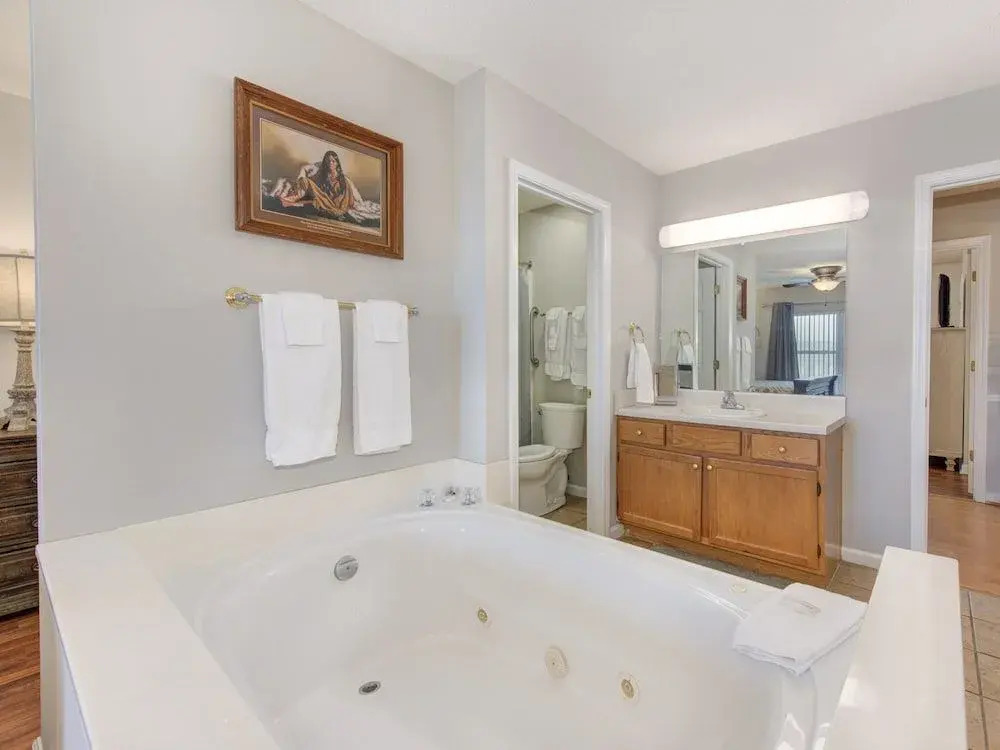 Valley Retreat Whispering Pines 142