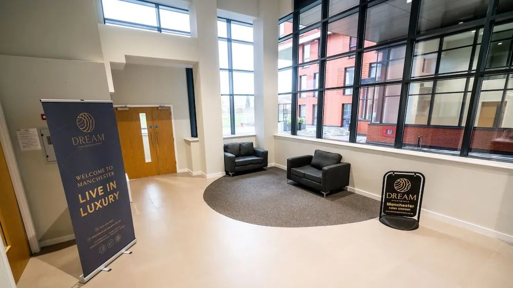 Beehosting Adelphi Wharf Apartments
