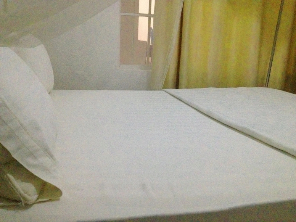 Sky House Inn
