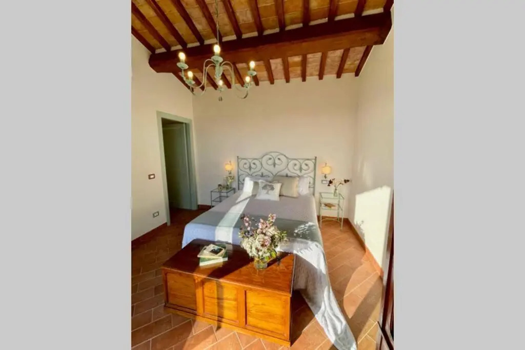 La Casina della Quercia, Your Tuscan Oak Tree House