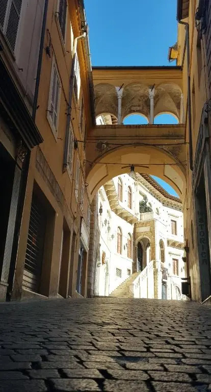 MarcheAmore - Stanze della Contessa, Luxury Flat with private courtyard