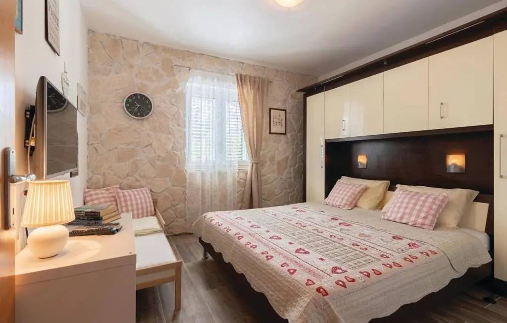 Apartments Jelavić
