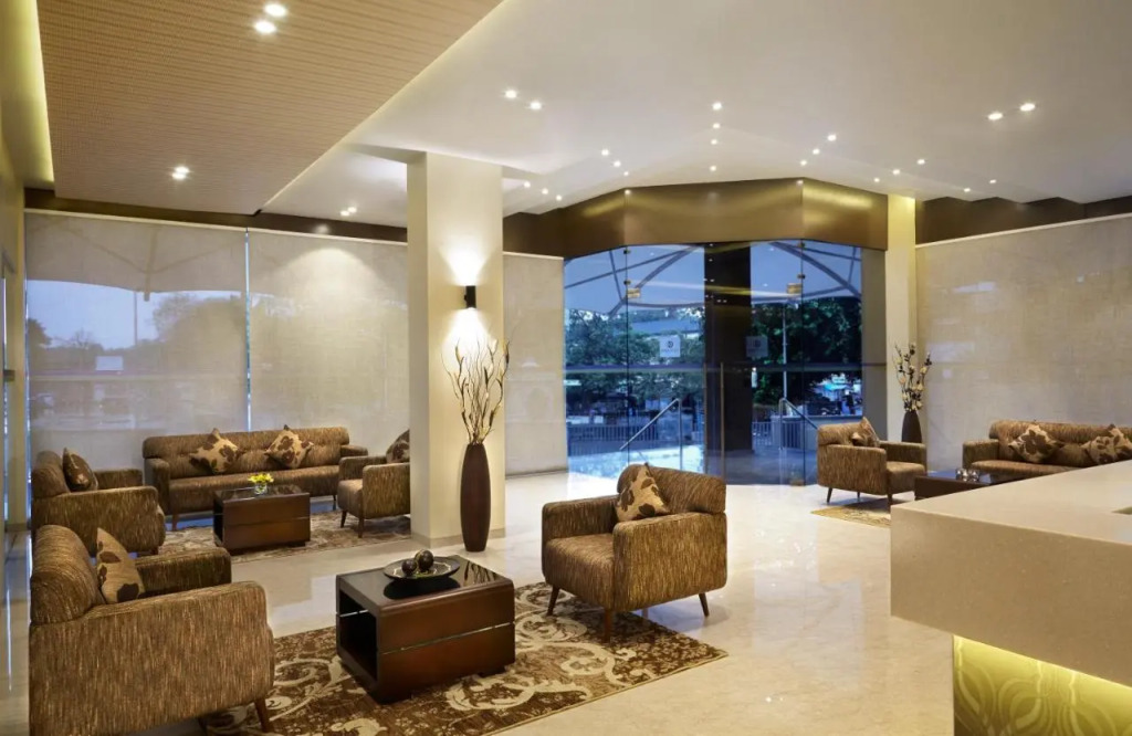 Click Hotel, Junagadh