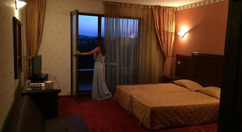 HOTEL BOLYARI