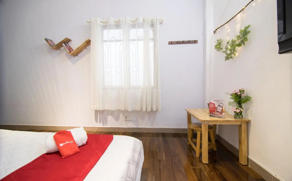 RedDoorz Near Bui Vien Walking Street 2