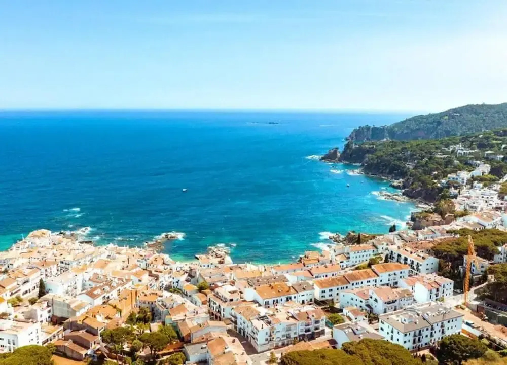Studio in Spain Near Beach & Mountain Views