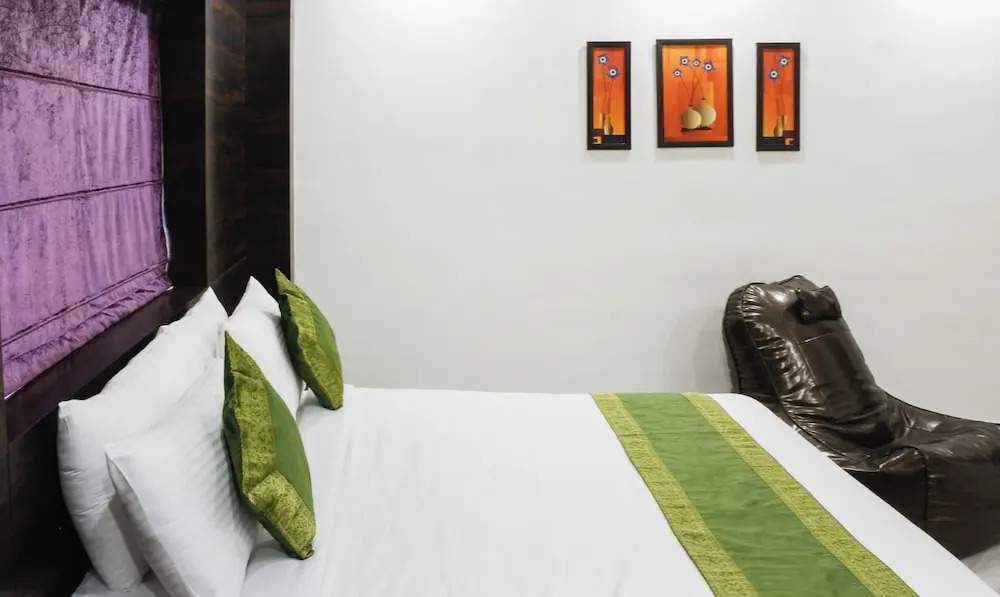 Hotel Indralok Inn