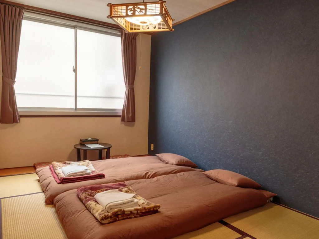 J-Hoppers Hiroshima Guesthouse