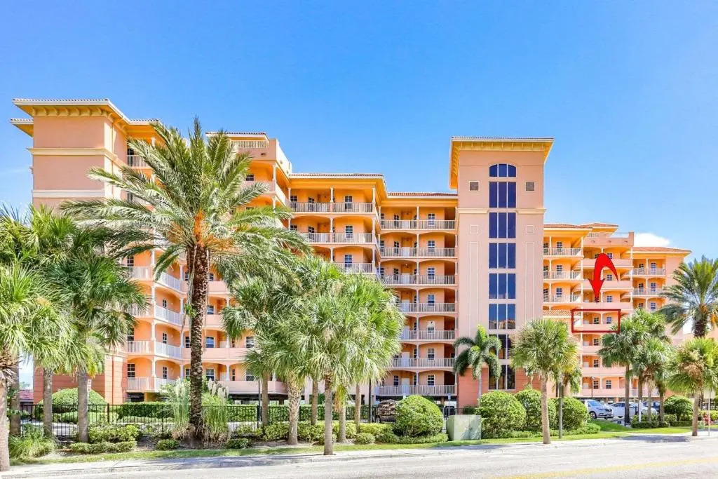 506 Harborview Grande