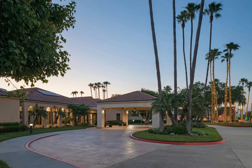 Courtyard by Marriott Anaheim Resort/Convention Center