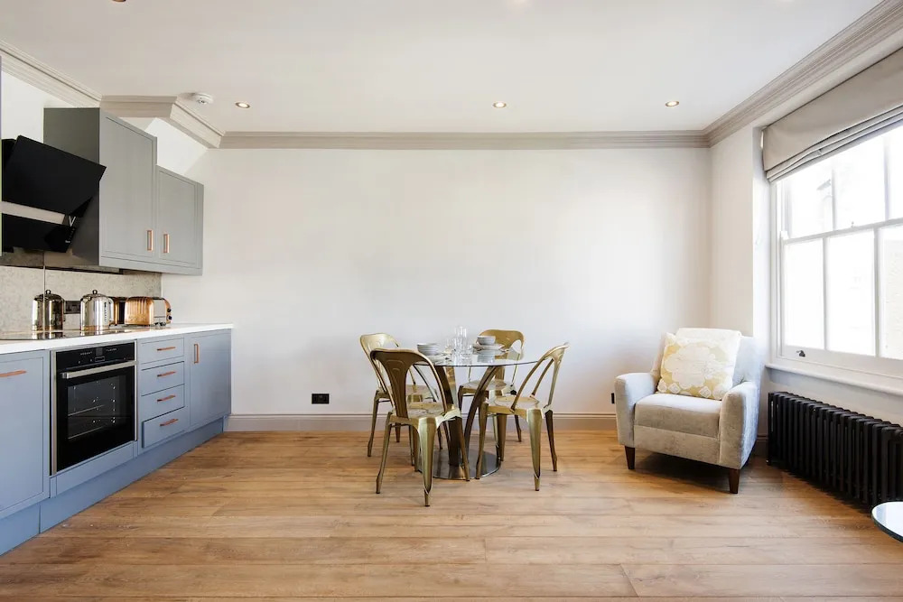 Modern Notting Hill Home by Portobello Market