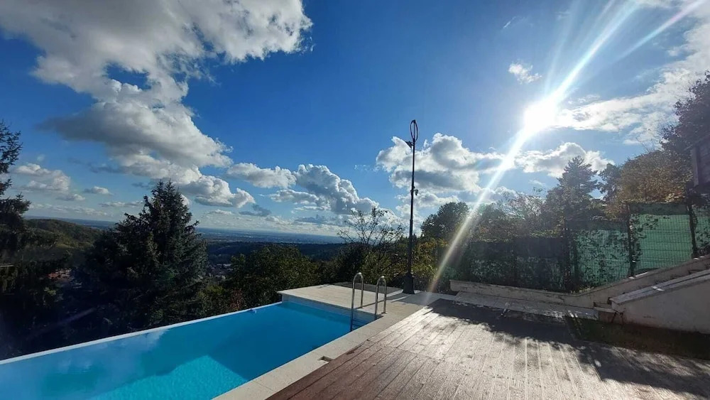 Zagreb House Medveščina with Pool