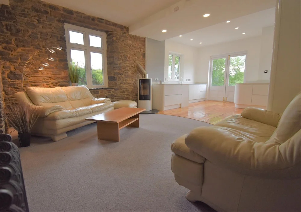 Stunning 6-bed House With Huge Garden on Dartmoor