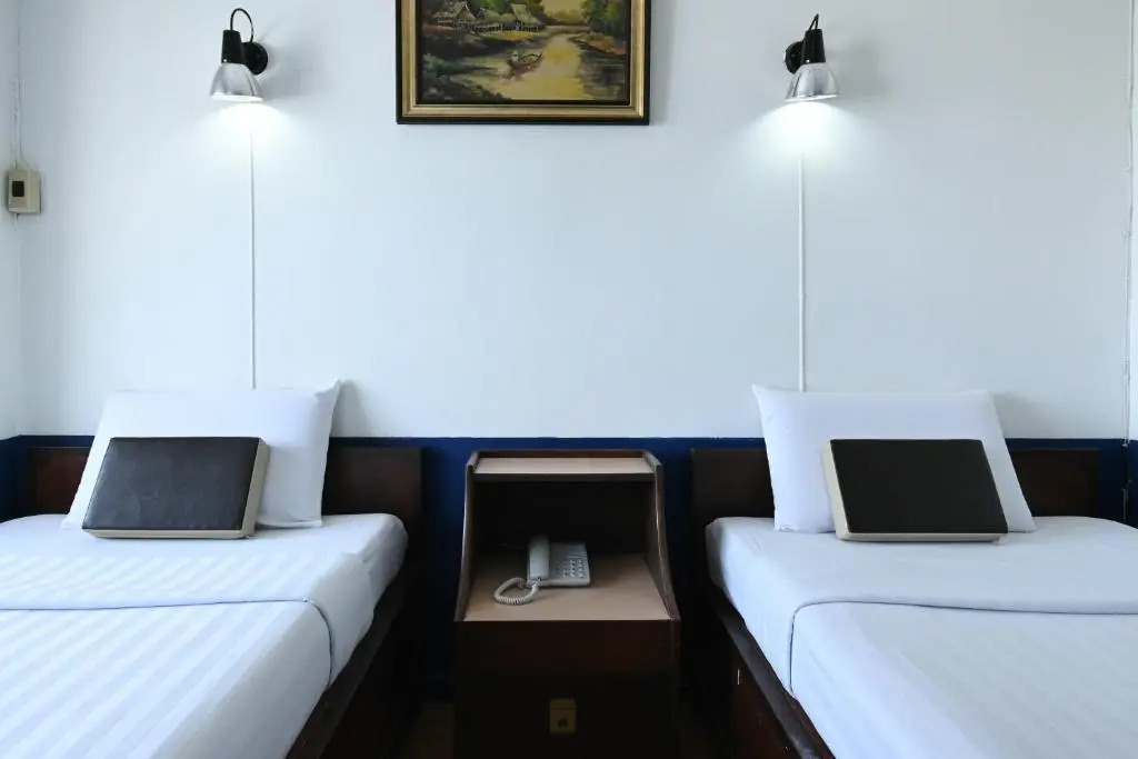 The Krungkasem Srikrung Hotel