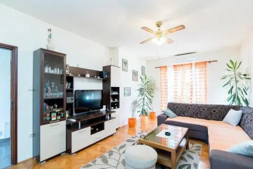 Apartment Lena