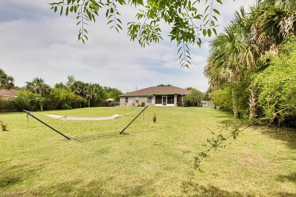 Stylish Navarre House w/ Patio: 4 Mi to Beach!