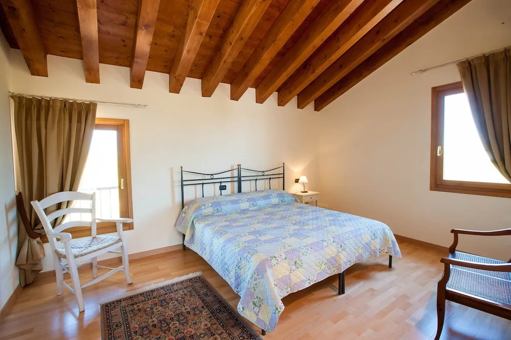 Agriturismo Crocerone B&B