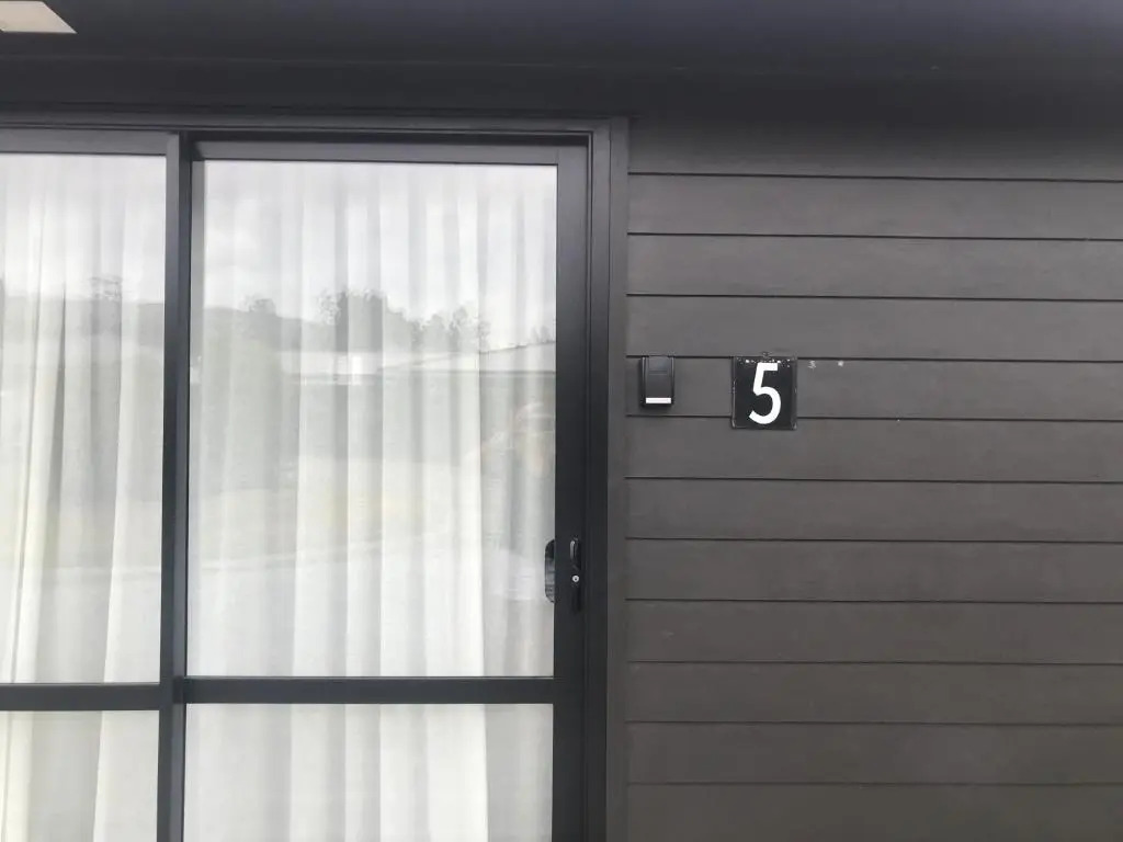 5 - Delightful Space in Tranquil Neighbourhood, Close to the Lake