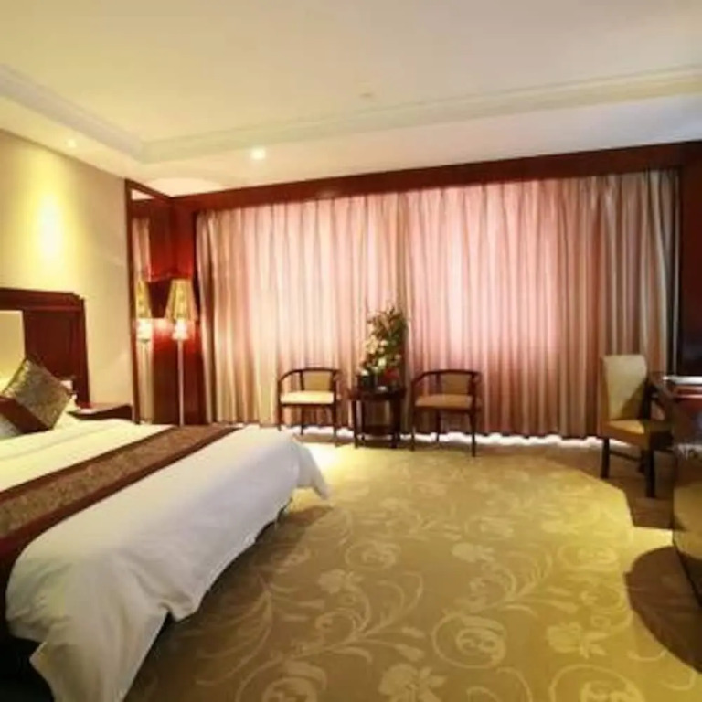 Huatai Hotel