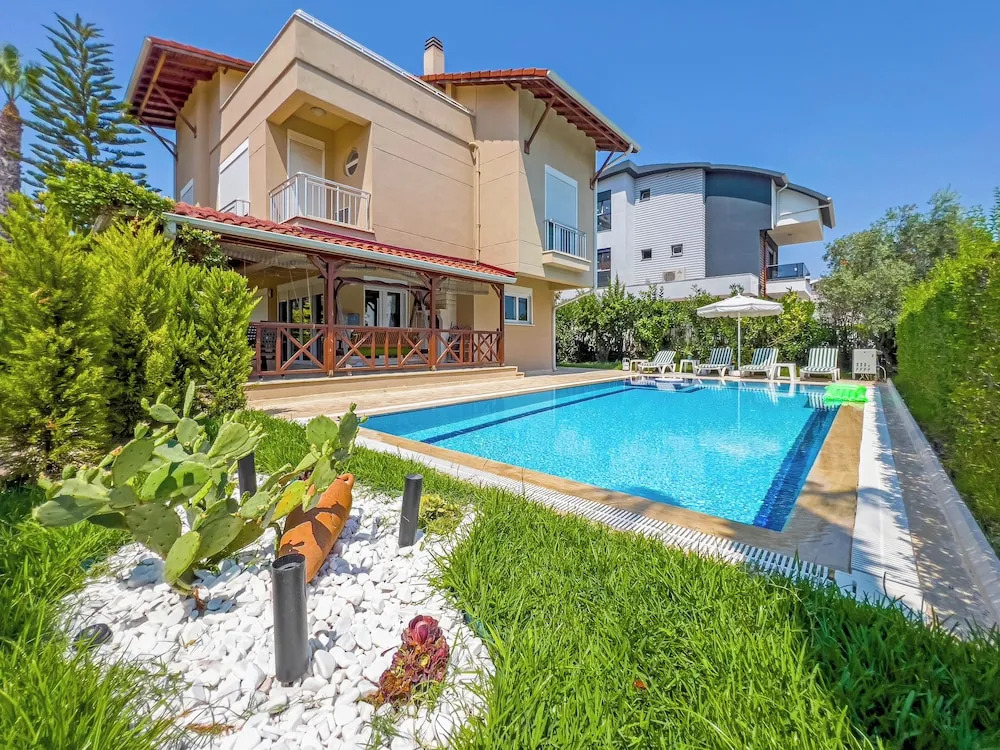 Paradise Town Villa Lisa
