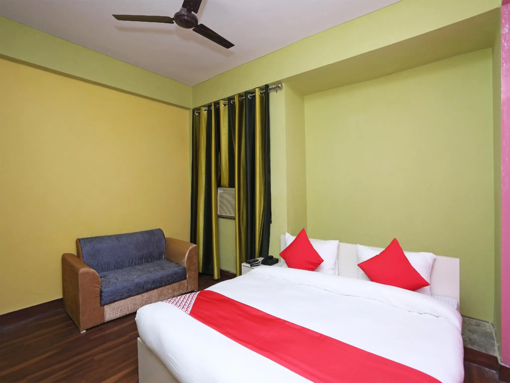 Capital O 28784 Bala Ji Residency