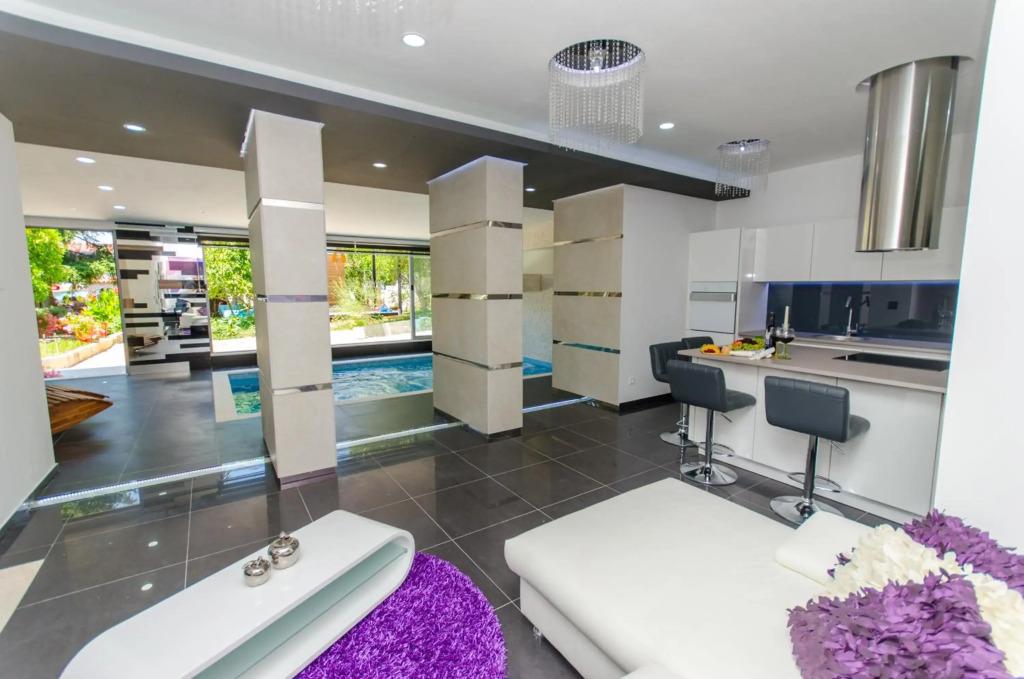 La Vela Luxury