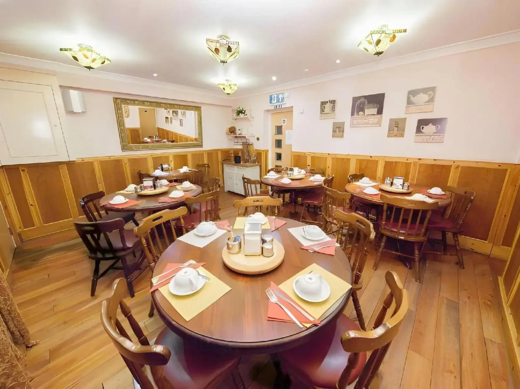 Fairway Hotel