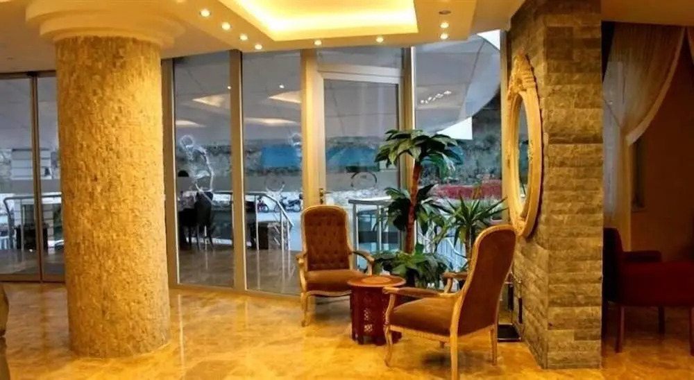Rey Manes Hotel