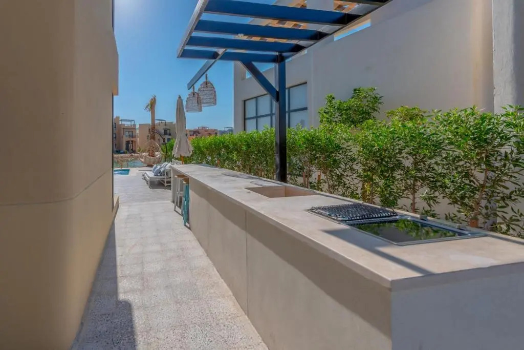 La Casa de Playa Tawila on Island 4BR Private with Heated Pool