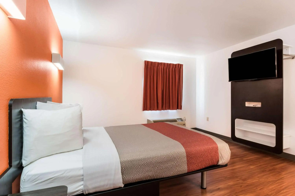 Motel 6 Wilkes Barre, PA - Arena