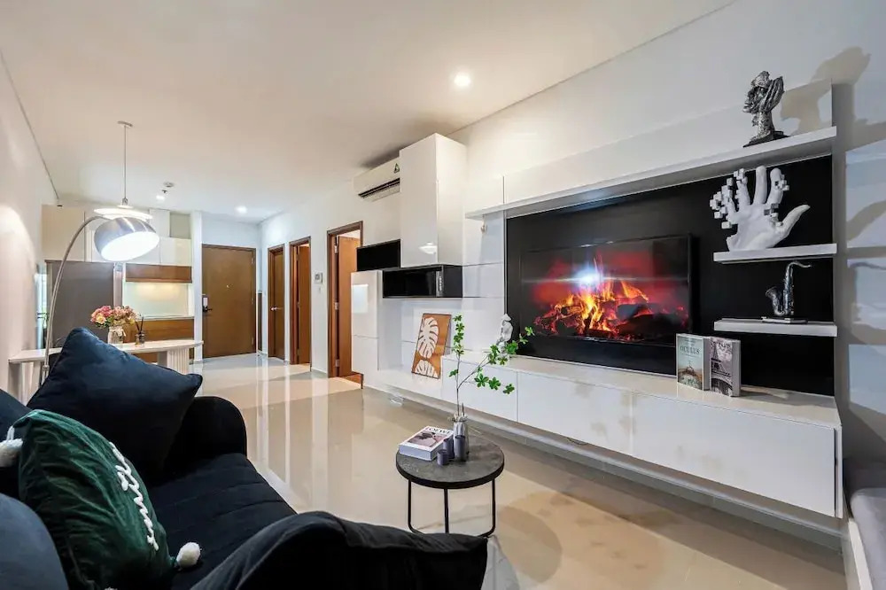 Pearl Plaza Luxury WiFi, Near Landmark 8 Apt, City View, Pool, Gym, Free