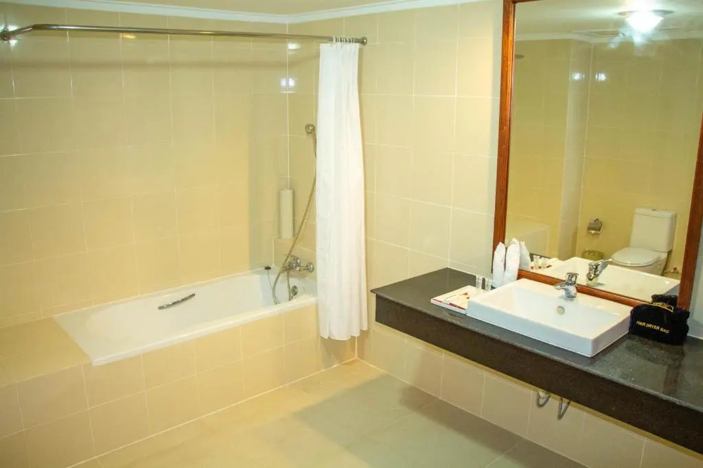 Pursat Riverside Hotel & Spa