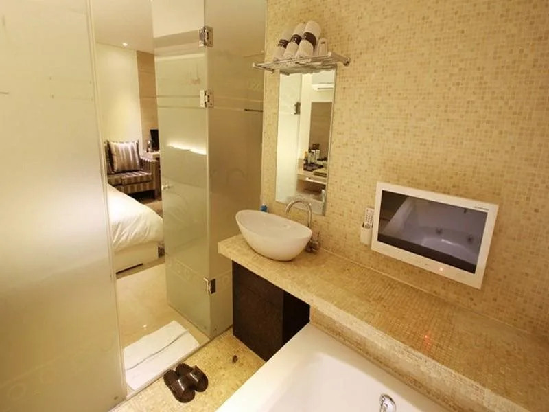 Lusso Hotel