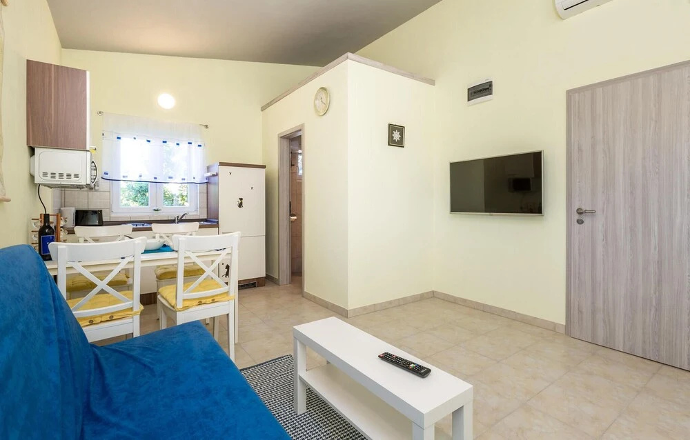 Beautiful Apartment in Kosljun With Wifi and 1 Bedrooms