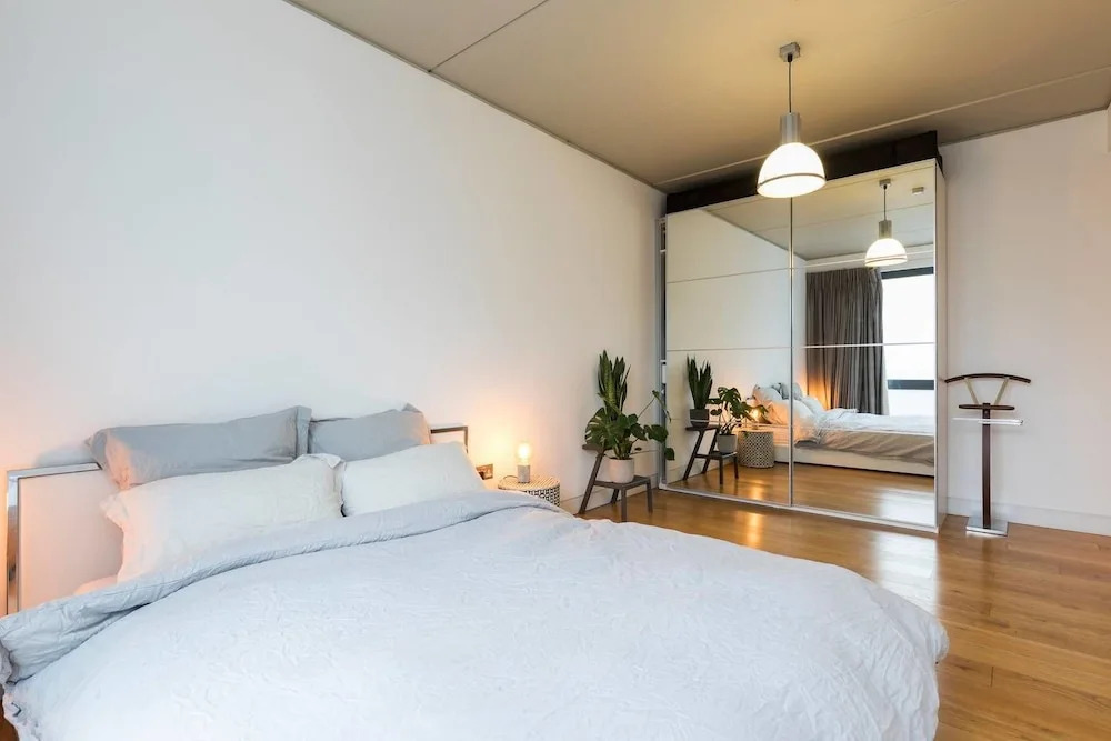 Spacious 2BR Modern Home in Shoreditch