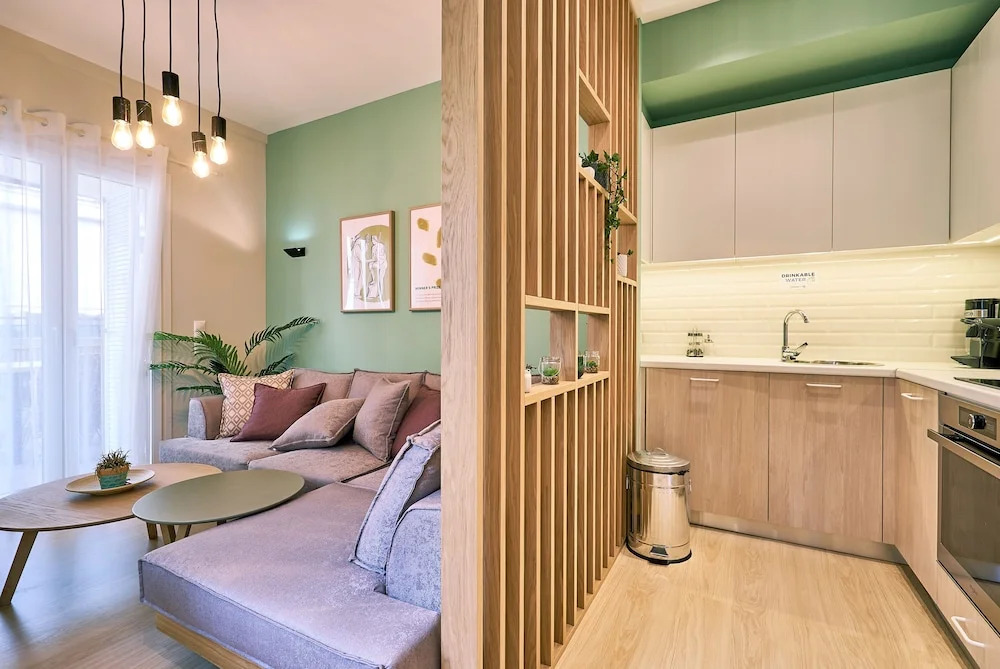 Olympic Spirit Apt in N. Kosmos