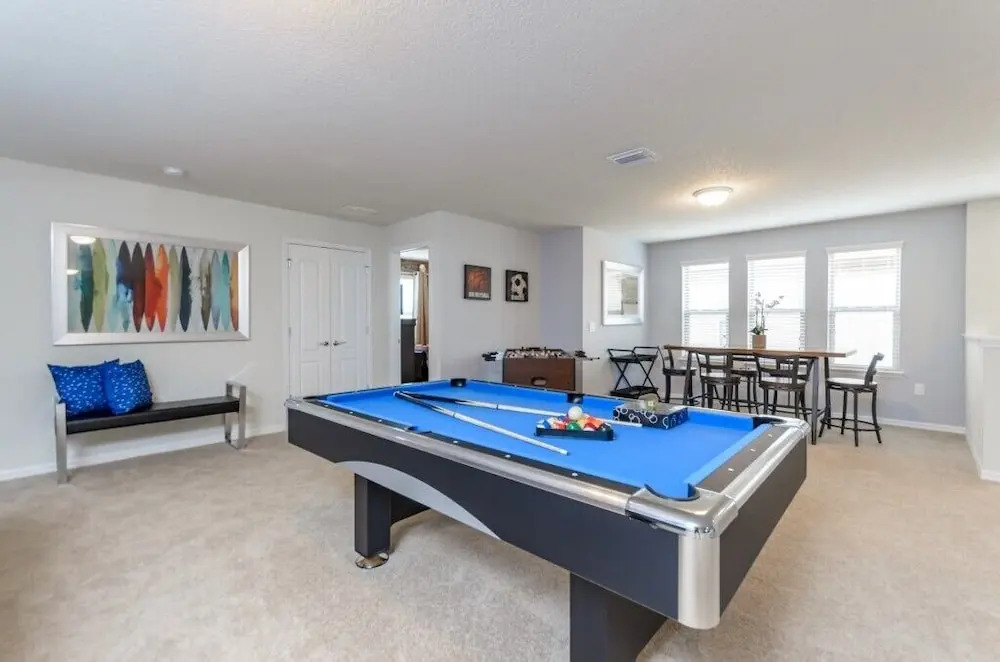 H8811 Ultimate 9br/6ba Lake View Resort 9 Bedroom Villa
