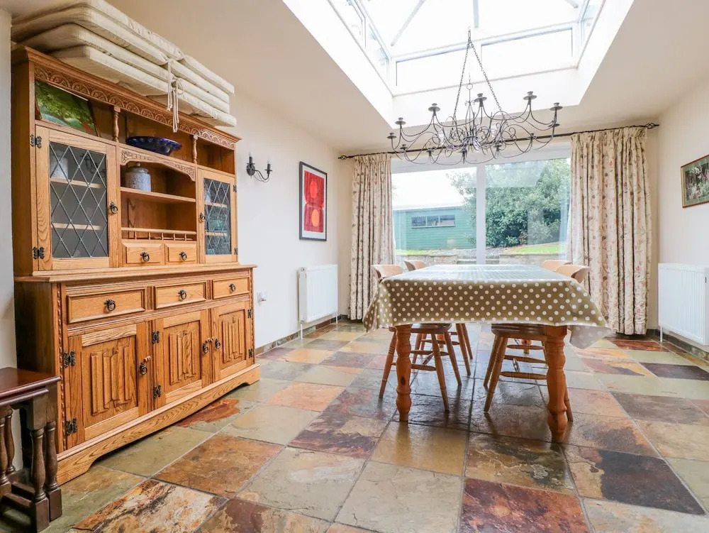 Twixt Cottage
