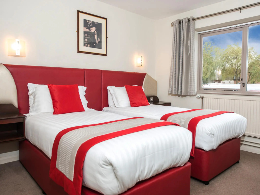Peartree Lodge Waterside