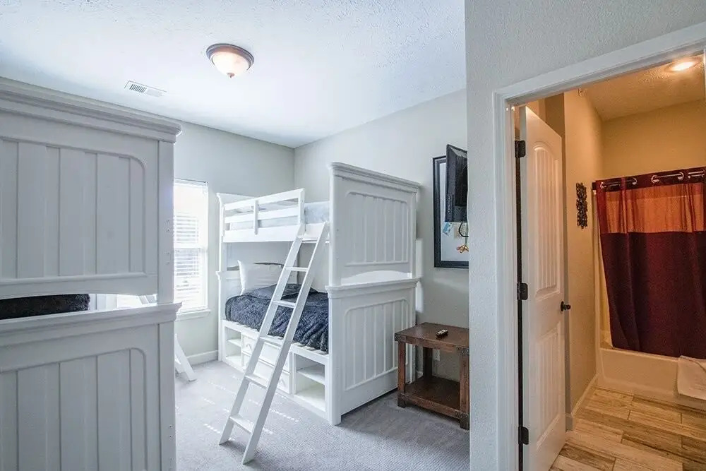 Whole In One 12 Bedroom Condo