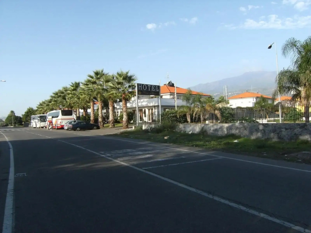 Kings House Hotel Resort
