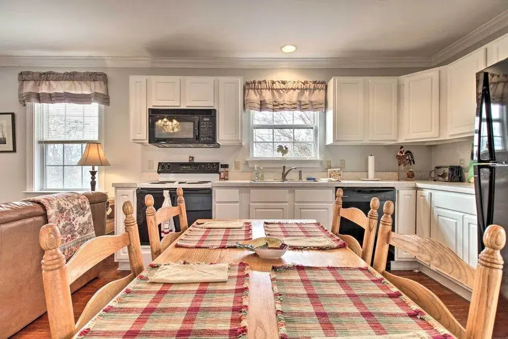 Afton Apartment on Nelson 151: Close to Wineries!